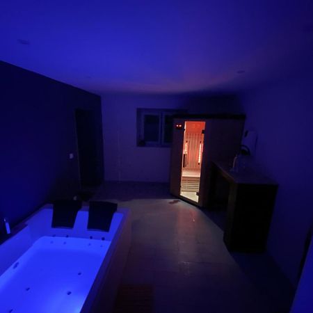 Detente Et Spa Pour Se Ressourcer Bullion Exterior foto