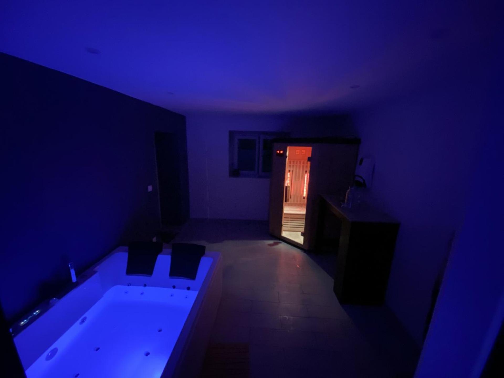 Detente Et Spa Pour Se Ressourcer Bullion Exterior foto
